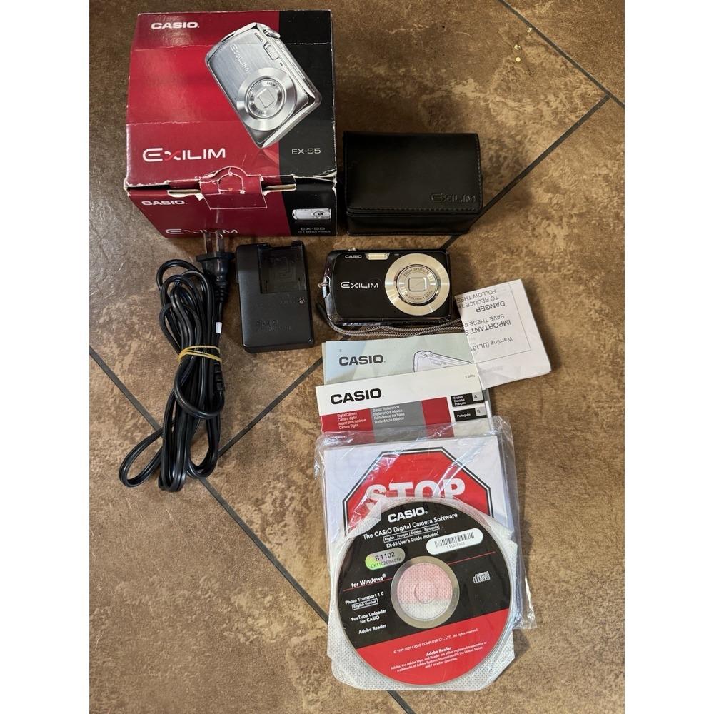 Casio EXILIM EX-S5 10.1MP Digital Camera Black  Battery  Case Charger